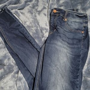 Maurices high rise skinny jeans
